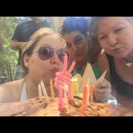 Día 200 - Selfie soplando las velas de mi 35 cumpleaños
